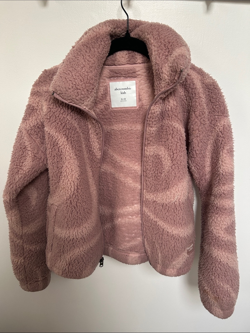 abercrombie kids Plush Zip-Up Jacket in Dusty Mauve size 11/12